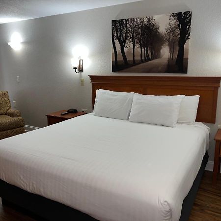 Stratford Inn Ашленд Экстерьер фото