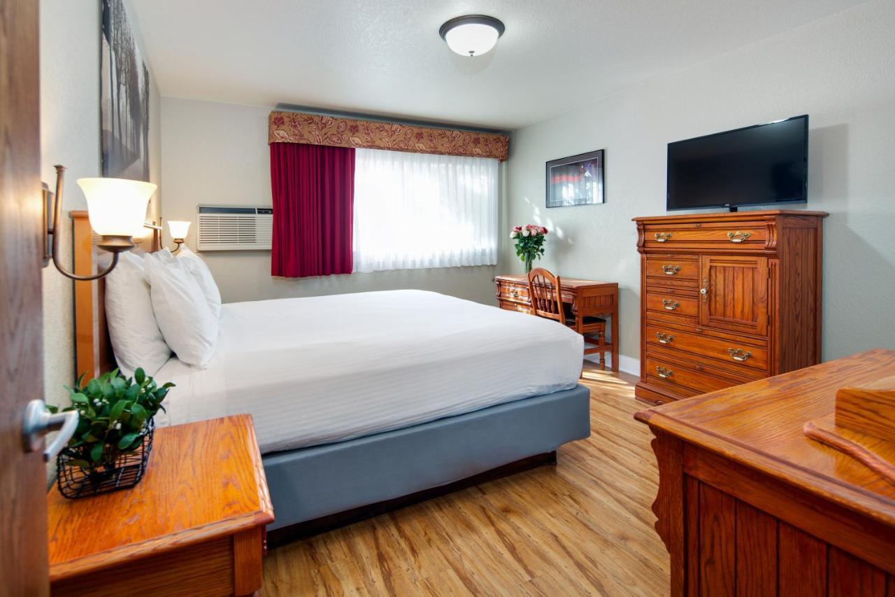 Stratford Inn Ашленд Экстерьер фото